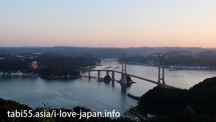Look at the Yobuko Bridge from the wind-visible hill park (Kabejima)